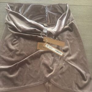Elegant Velvet Skirt in Soft Brown